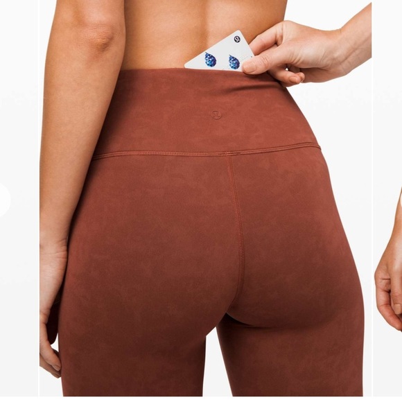 Lululemon Always On High-Rise Everlux 28"
In Sky Wash Rustic Clay Size 6 81 - Picture 2 of 7